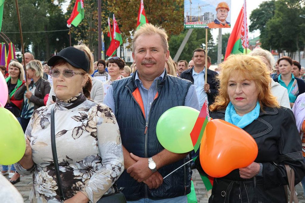 img_2915-1024x683 В Ветке прошёл митинг в поддержку мира, безопасности и спокойствия в Беларуси