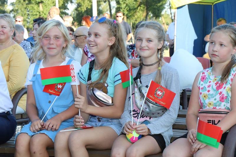 vetkovski_raion_za_belarus_08_08 Фотозарисовки с концерта "Вместе за Беларусь"