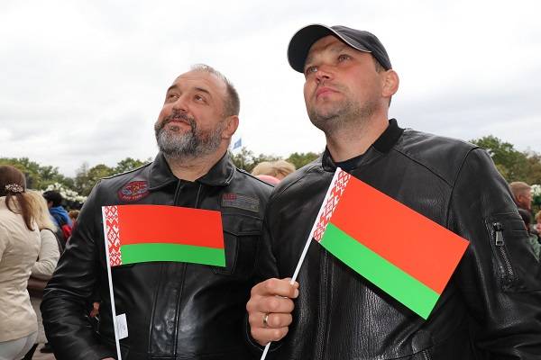 vetkovski_raion_flagshtok_18_09-3 Ветковчане приняли участие в открытии флагштока в Гомеле