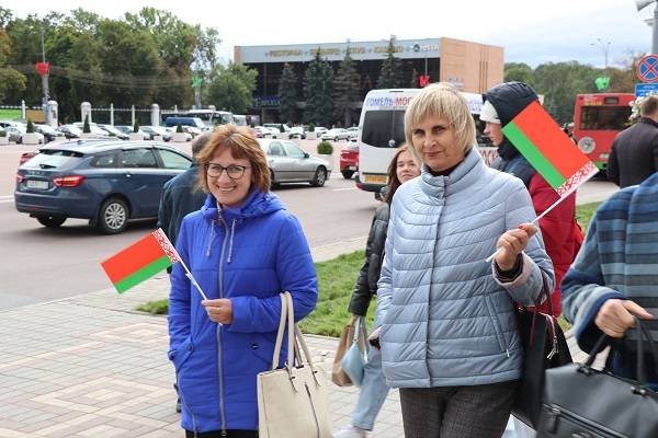 vetkovski_raion_flagshtok_18_09-5 Ветковчане приняли участие в открытии флагштока в Гомеле