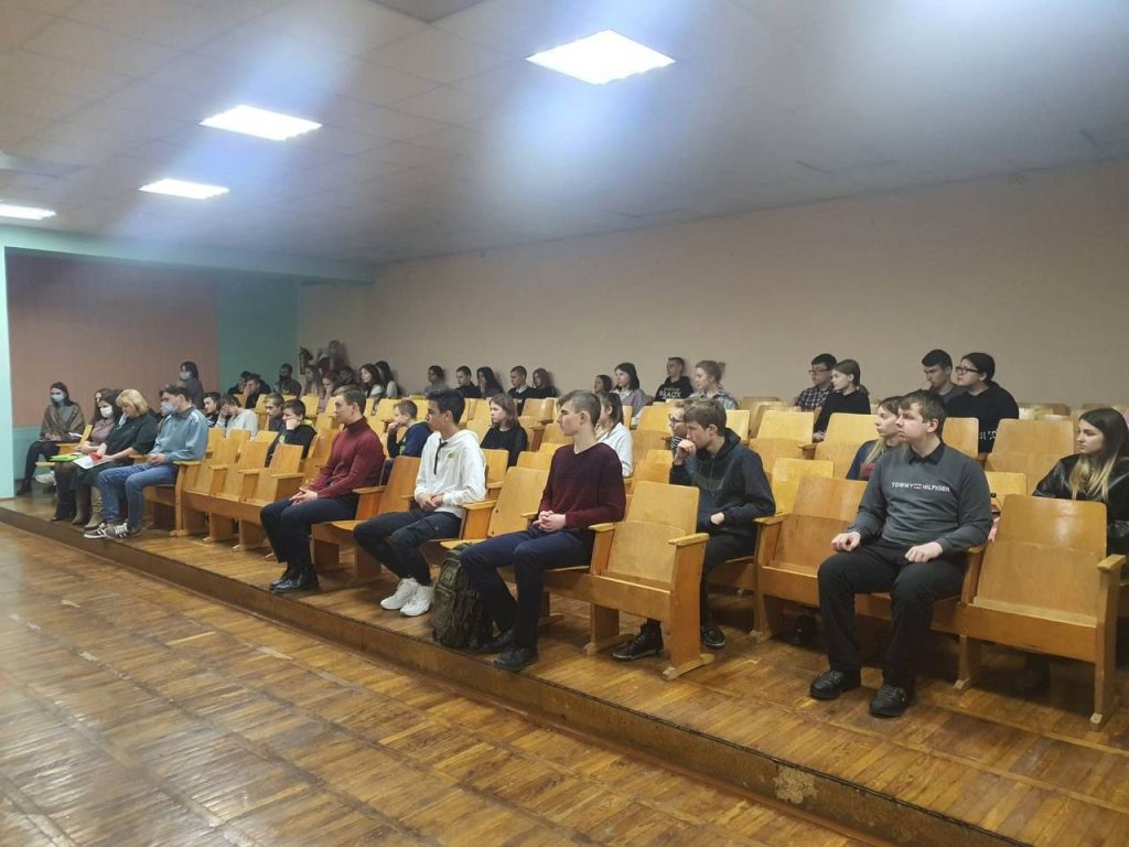 xdkoapwcvvm-1024x768 В гимназии провели правовую беседу