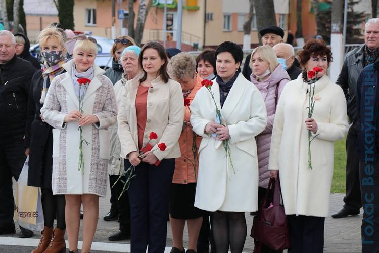 img_0214 Вчера в Ветке состоялся митинг, посвященный 35-летию со дня катастрофы на Чернобыльской атомной электростанции (ФОТО)