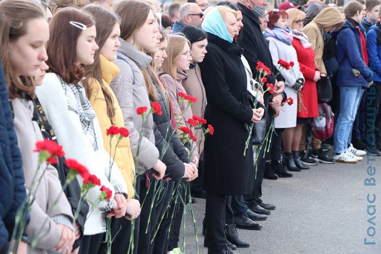 img_0238 Вчера в Ветке состоялся митинг, посвященный 35-летию со дня катастрофы на Чернобыльской атомной электростанции (ФОТО)