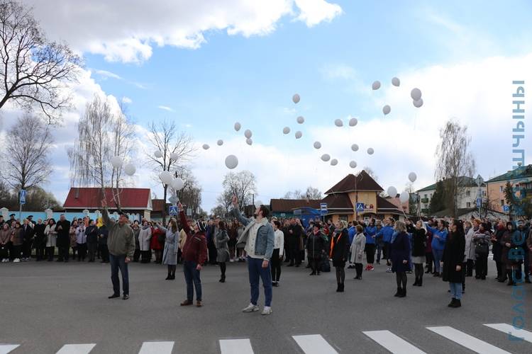 img_0396 Вчера в Ветке состоялся митинг, посвященный 35-летию со дня катастрофы на Чернобыльской атомной электростанции (ФОТО)