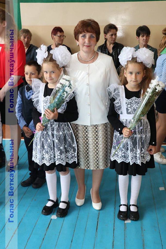 img_2220-683x1024 В Великонемковской школе прозвучал последний звонок