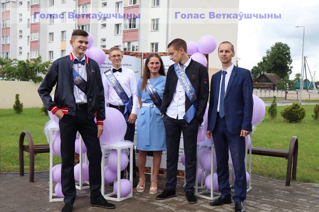 img_0715-1024x683 В Ветке прошёл районный бал выпускников