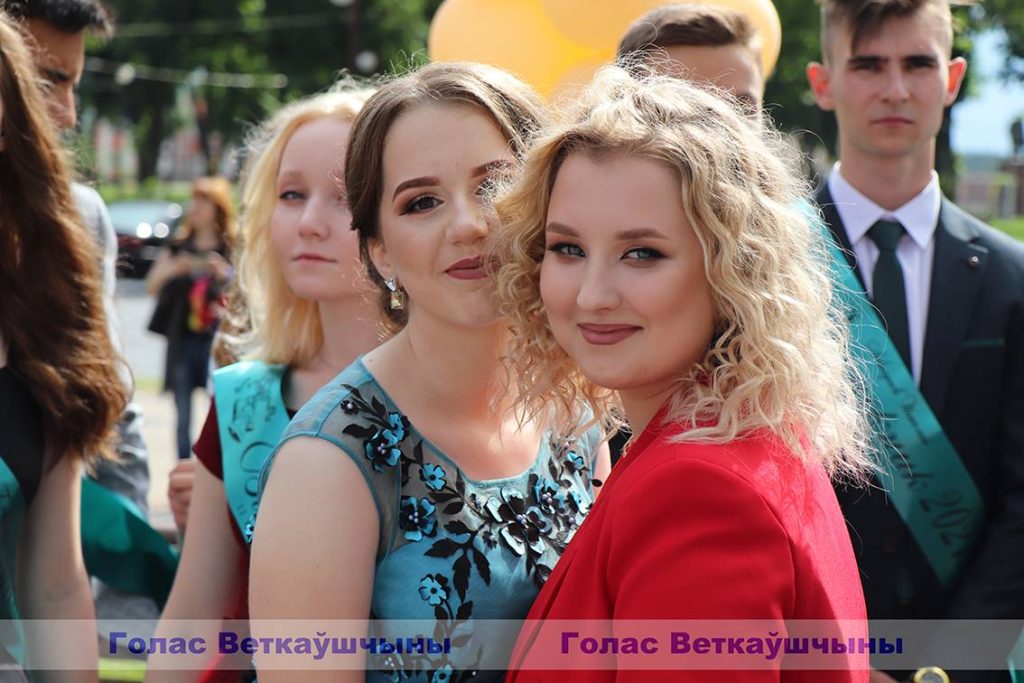 img_0922-1024x683 В Ветке прошёл районный бал выпускников