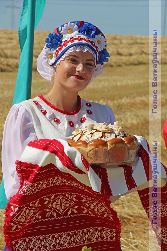 img_5375-683x1024 На поле ОАО "Хальч" состоялись районные "Зажинки" — праздник первого снопа