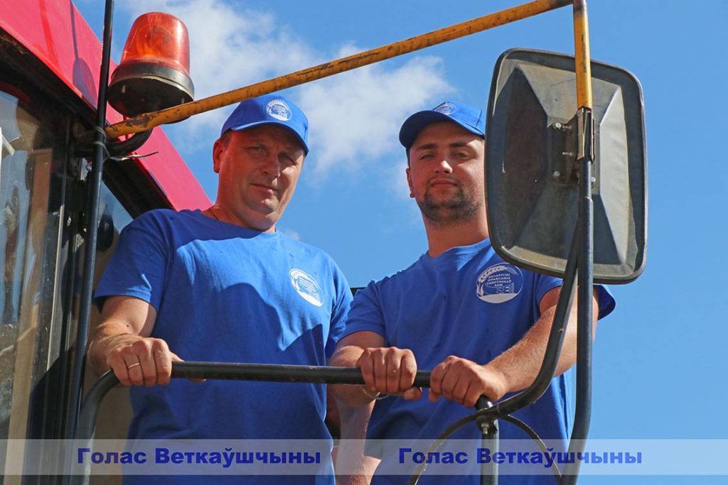 img_5527-1024x683 На поле ОАО "Хальч" состоялись районные "Зажинки" — праздник первого снопа