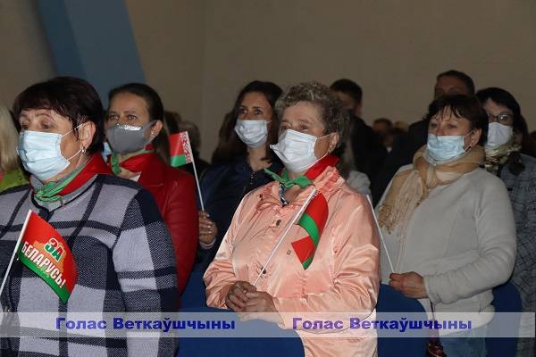 img_4170a В Ветке прошёл торжественный концерт по случаю празднования Дня народного единства