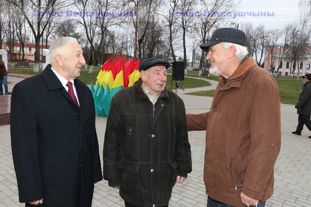10-1024x683 На Красной площади в Ветке прошли торжества по случаю Дня Октябрьской революции