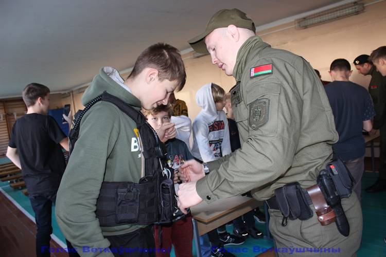 vetkovski_raion_bezopasnie_kanikuli_10_11 Представители органов системы профилактики побеседовали со школьниками о правилах безопасного поведения