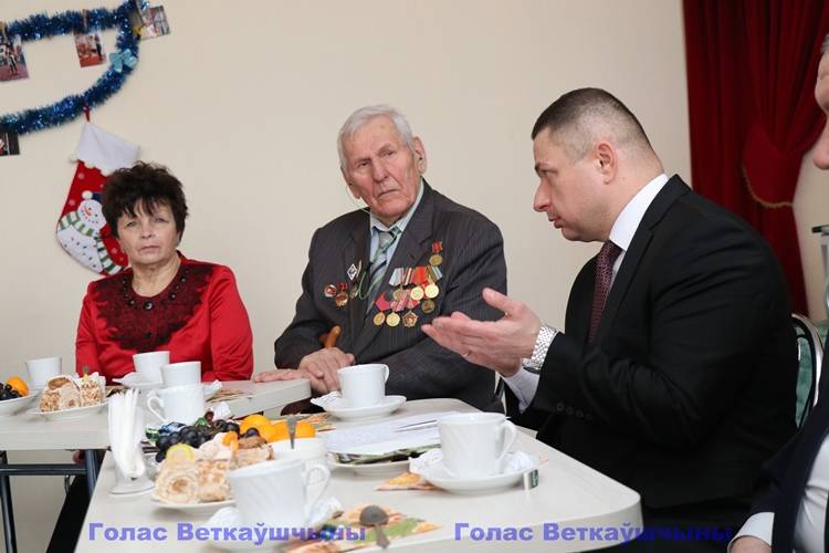 vetkovski_raion_stareishini_17_12-6-1 Сегодня глава района встретился с ветеранами труда и членами Совета старейшин