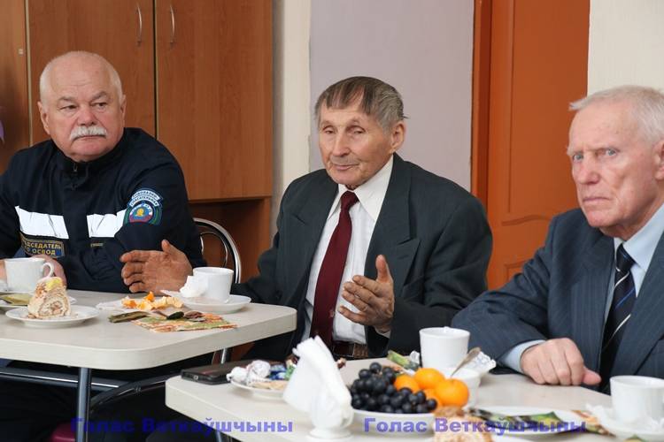 vetkovski_raion_stareishini_17_12-9 Сегодня глава района встретился с ветеранами труда и членами Совета старейшин