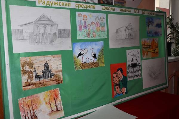 img_9347 Творческие выставки украсили праздник ветковчан