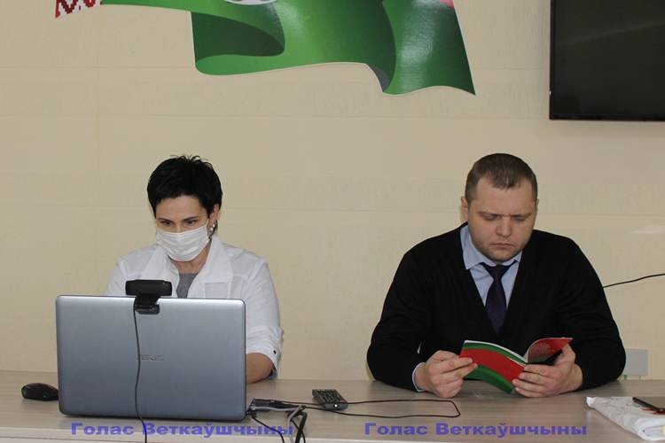vetkovski_raion_crb_referendum_11_02-5 Начальник Ветковского РОСК Сергей Худяков и прокурор Ветковского района Роман Фурс встретились с коллективом ЦРБ, чтобы поговорить о проекте Конституции и предстоящем референдуме 