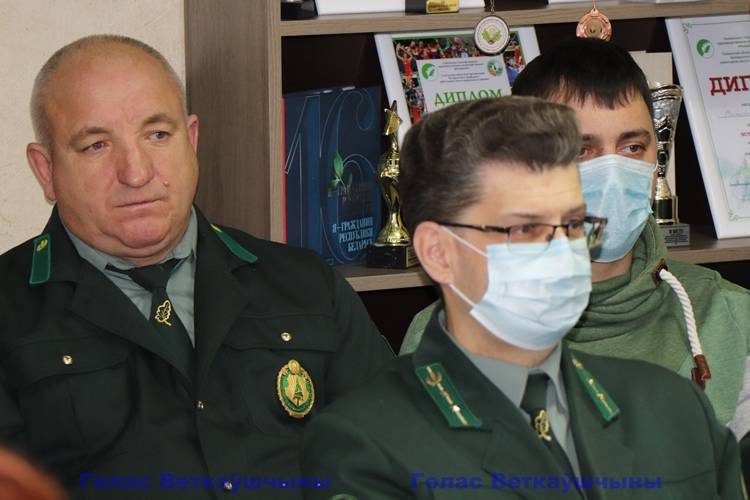 vetkovski_raion_lesxoz_pred_10_02-5 О предстоящем референдуме, политической и экономической ситуации в стране и за её пределами шла речь в Ветковском спецлесхозе