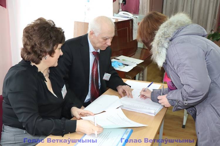 vetkovski_raion_redaktsia_24_02 Коллектив редакции голосует досрочно