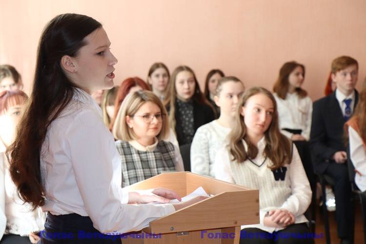 vetkovski_raion_starsheklassniki_18_03-5 Сегодня ветковские школьники общались с председателем Ветковского райисполкома Павлом Силивончиком. Глава района принял участие в заседании Совета старшеклассников