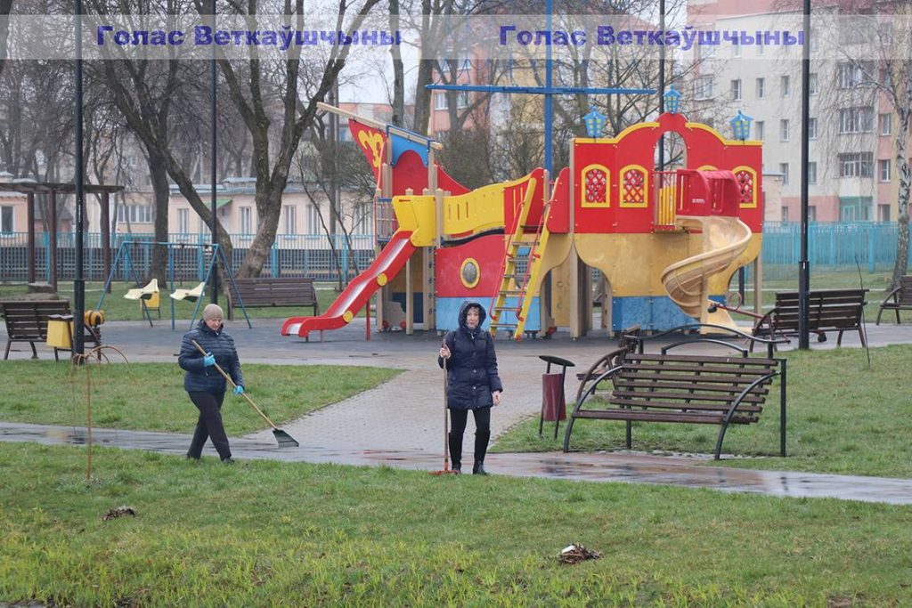 img_0924-1024x683 Сегодня излюбленное место отдыха ветковчан — территория озера Ставок — стала ещё чище и ухоженнее