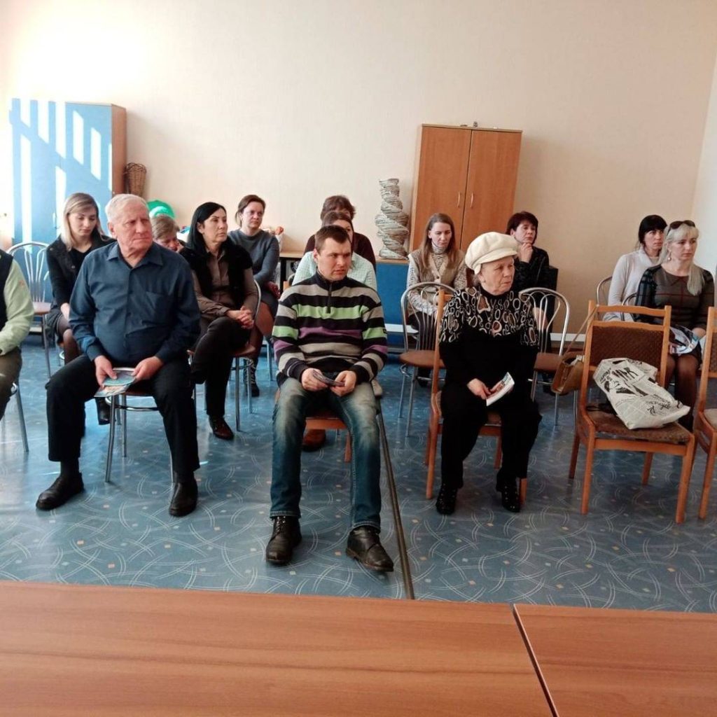 vetka.tson_278847484_1052015345389258_4217673524320668777_n-1024x1024 Встреча по финансовой грамотности с участием представителей ОАО «Белагропромбанка», специалистов ТЦСОН и членов товарищества из числа лиц с инвалидностью по зрению