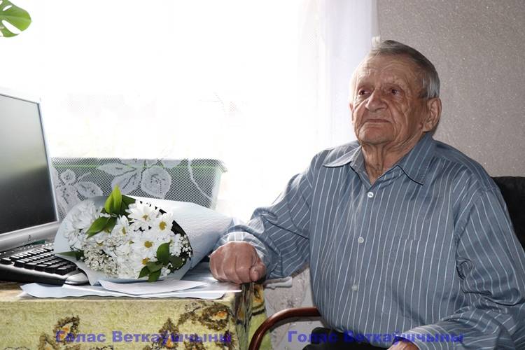 vetkovski_raion_veterani_25_04-3 Сегодня началась выплата материальной помощи участникам Великой Отечественной войны, приуроченная к 9 мая
