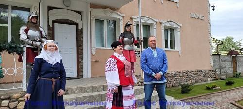 2 Речица. "Вытоки". Участники пресс-тура переместились из музея на улицы города