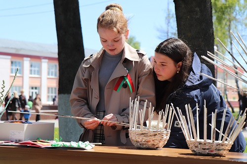 img_3059 Тематические подворья «А на войне как на войне» организовали коллективы учреждений и предприятий района