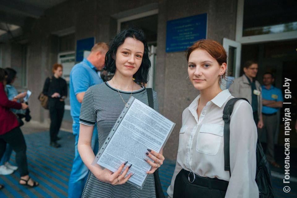f9t2x6f4r9l0m6vbhevaik6u1ycubruq Сегодня абитуриенты Гомельщины сдают ЦТ по белорусскому языку