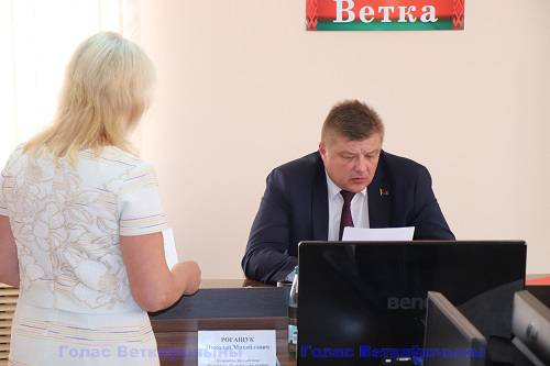 rogacyk-2 Помощник Президента — инспектор по Гомельской области Николай Рогащук провёл приём граждан в Ветке