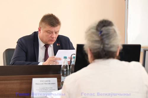rogacyk-3-2-2 Помощник Президента — инспектор по Гомельской области Николай Рогащук провёл приём граждан в Ветке