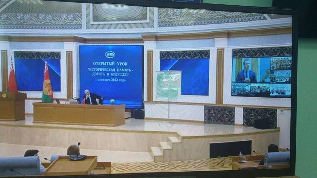 3j На открытом уроке "Историческая память — дорога в будущее" побывали спасатели