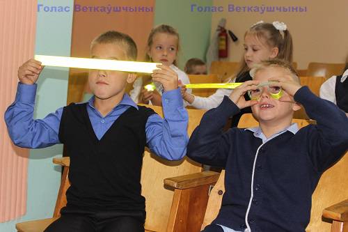 vetkovski_raion_deti-1-9 Ветковская ГАИ вручила школьникам фликеры
