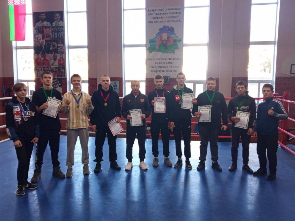 1a402e3d-27df-4795-9725-a0b06668d64d-1024x768 Ветковские боксёры завоевали восемь наград