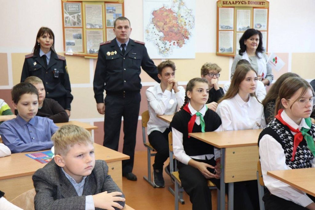 1-1024x682 Детям о безопасности