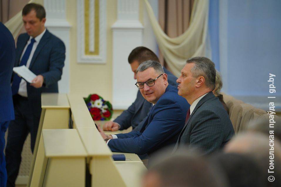 1y1nkxtukeof1t06qvt5hc17hnsj7yot «Это самая значимая сфера». В облисполкоме в новой должности представили Дмитрия Алейникова