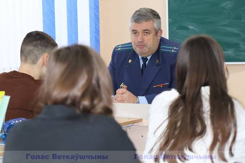 vetkovski_raion_genocid-1-8 В Международный день памяти жертв преступления геноцида прокурор Ветковского района Сергей Синицкий встретился с учащимися средней школы №1 г. Ветки им. А.А. Громыко
