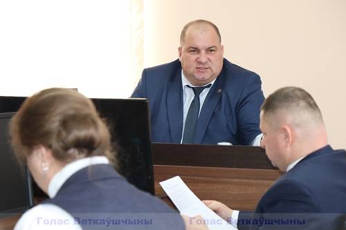 vetkovski_raion_kozel-1-3 На вопросы ветковчан по телефону и в ходе личного приёма граждан ответил первый заместитель председателя Гомельского облисполкома Дмитрий Козел