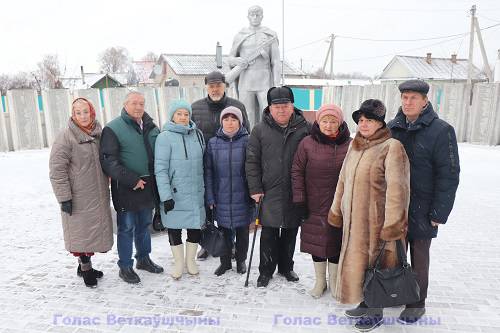 vetkovski_raion_veterany-1-8 Актив Гомельского городского Совета ветеранов возложил цветы к братской могиле советских воинов