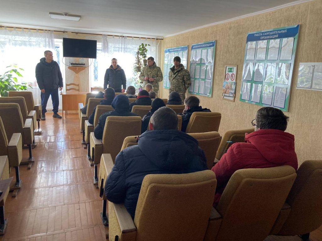 2-5-1024x768 В Ветковском районе продолжается реализация комплекса дополнительных мер по профилактике безнадзорности и правонарушений несовершеннолетних