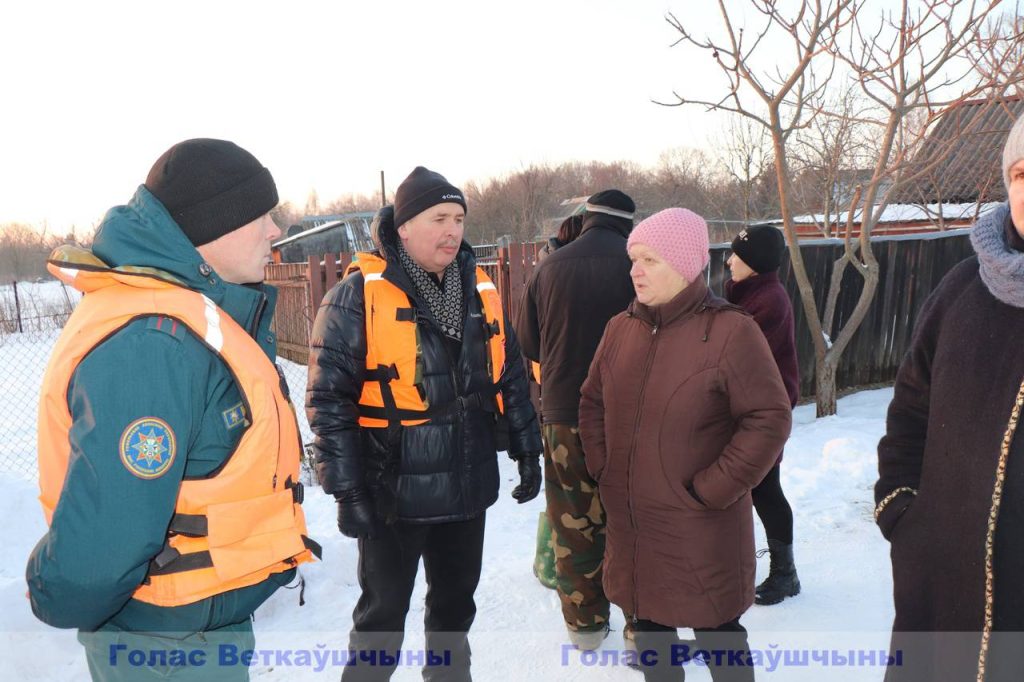 8-1-1024x682 Комиссия по ЧС, работающая при райисполкоме, выехала в Поляновку