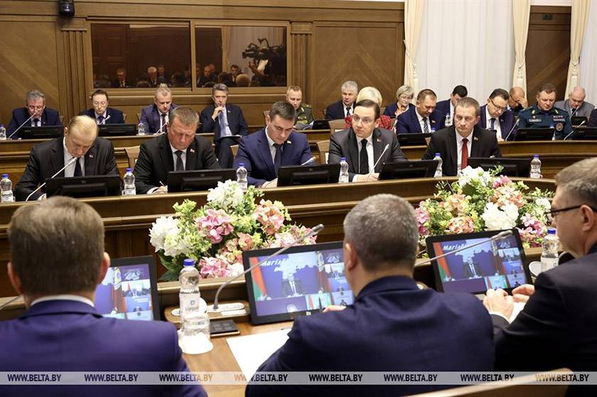 000022_5917224533c05f8a43258a520050b91b_927782 Роман Головченко о подготовке к юбилею Победы: молодёжь должна ощутить сопричастность к великой истории страны