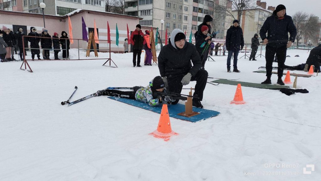 img-6451e7187c128ec9ac7fd37b0b9e5d5f-v-1024x577 В Ветке прошёл первый этап районных соревнований по биатлону «Снежный снайпер»