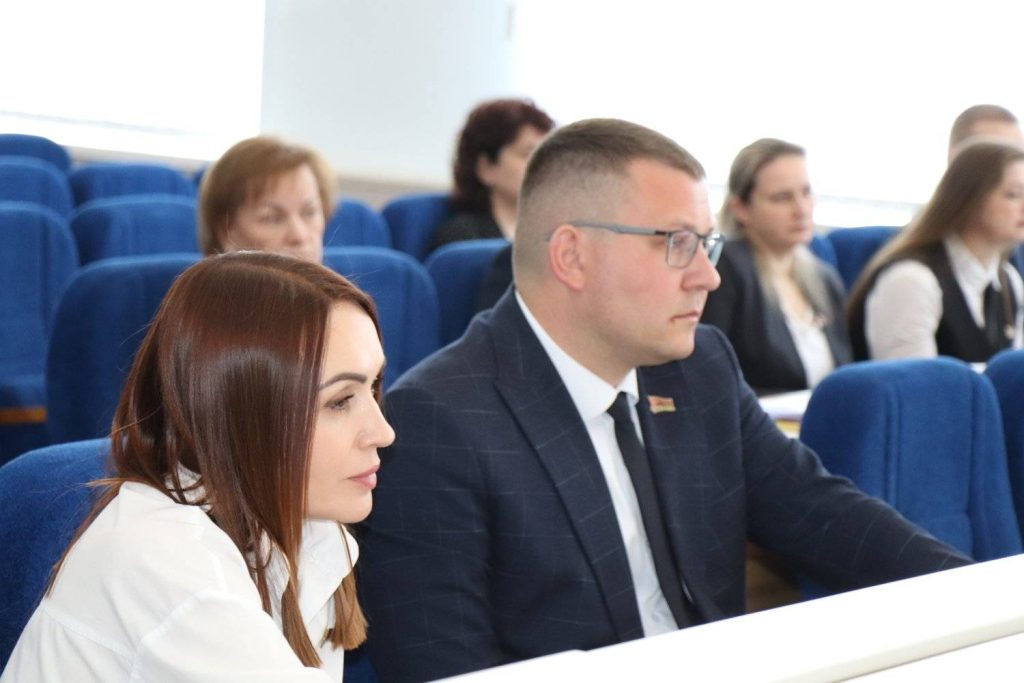 491583702_1245598180902396_2596491446824584292_n-1024x683 Заместитель председателя Гомельского облисполкома Дмитрий Алейников посетил Ветку с рабочим визитом