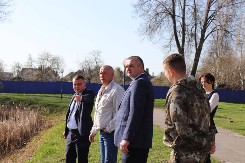 491993736_1246520994143448_6120733908989399881_n-1024x682 В Ветке начались работы по благоустройству озера "Ставок"