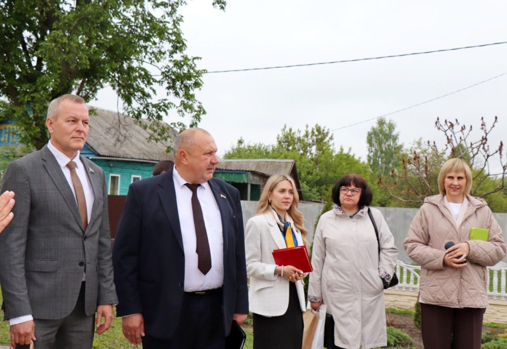 A1xEXop8lSY-1024x706 Депутаты Гомельского областного Совета депутатов изучили особенности проживания в Ветковском районе