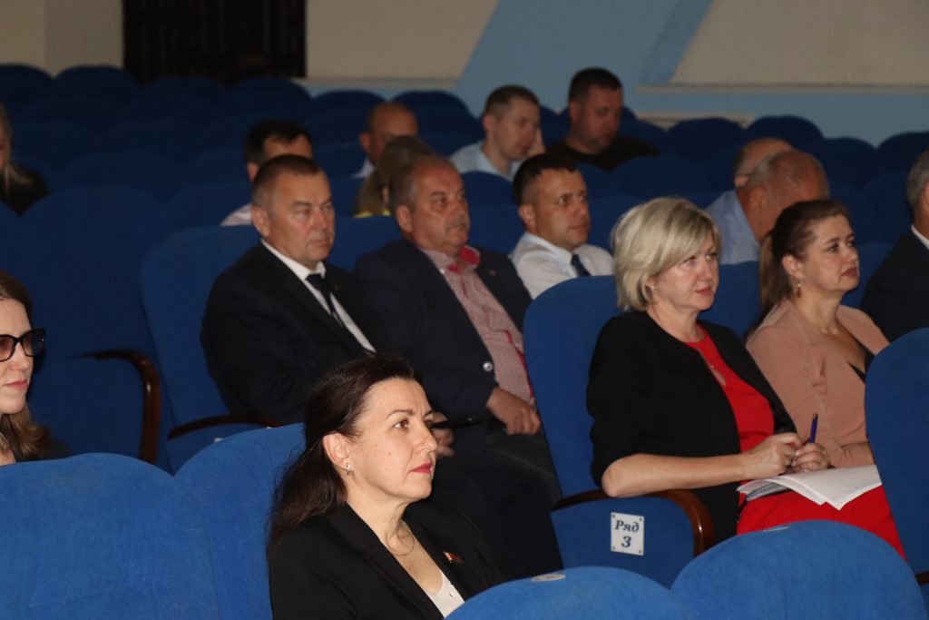 IMG_0784-1024x683 Состоялась двенадцатая очередная выездная сессия Ветковского районного Совета депутатов