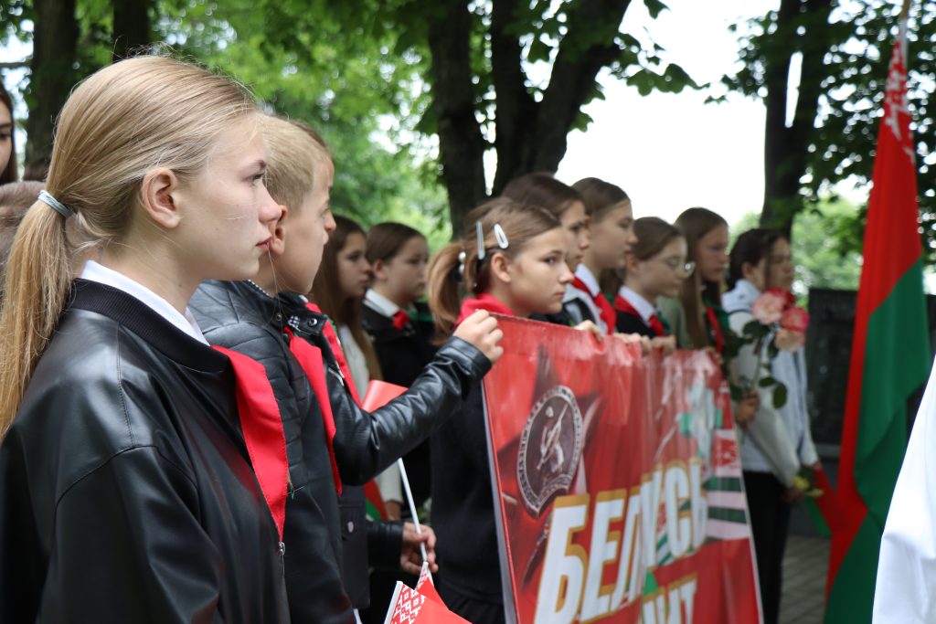 IMG_2081-1024x683 Митинг-реквием "Память сердца" прошёл в д.Хальч