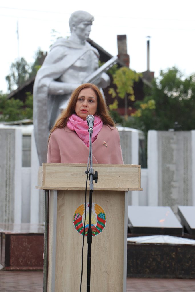 IMG_2164-683x1024 На Ветковщине прошёл митинг-реквием «Памяти павших будем достойны!»