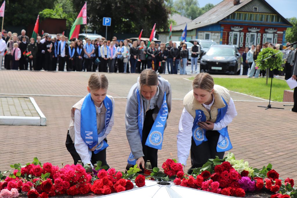 IMG_2229-1-1024x683 На Ветковщине прошёл митинг-реквием «Памяти павших будем достойны!»